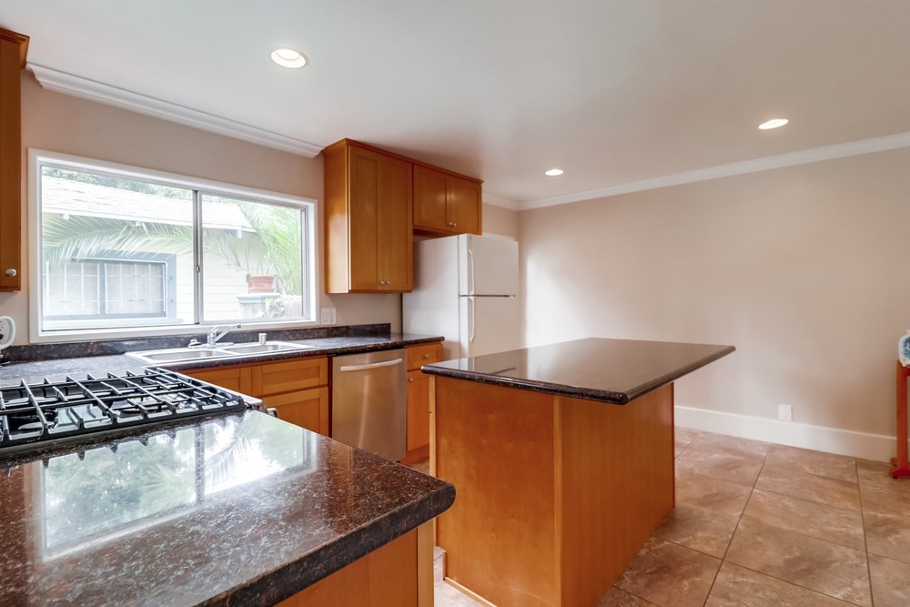 Virtual tour photo 16 of 41 for 826 Glendale Ave