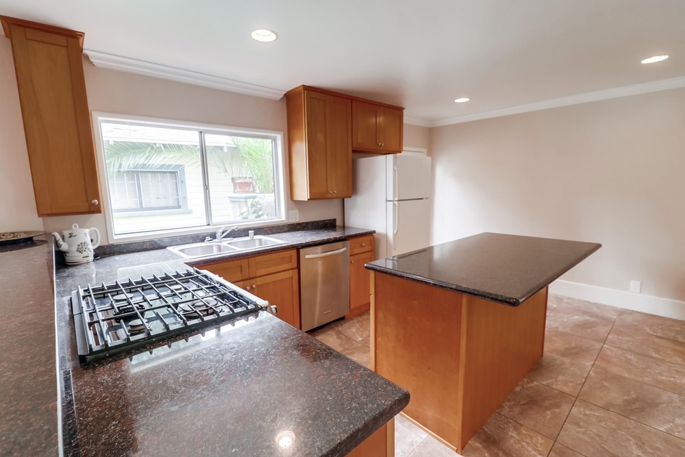 Virtual tour photo 17 of 41 for 826 Glendale Ave