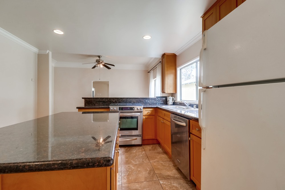 Virtual tour photo 19 of 41 for 826 Glendale Ave
