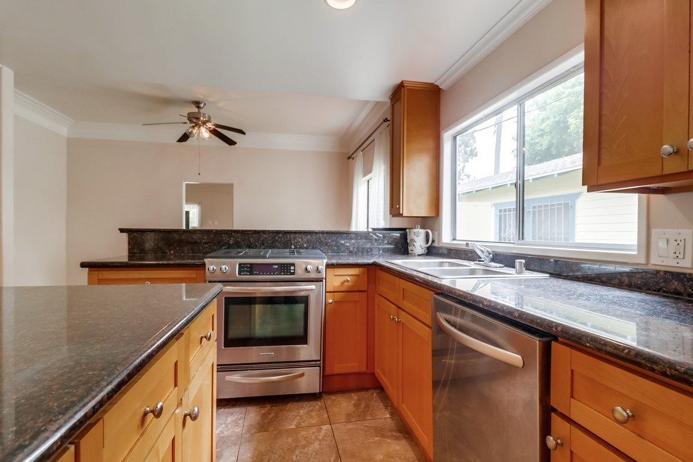 Virtual tour photo 21 of 41 for 826 Glendale Ave