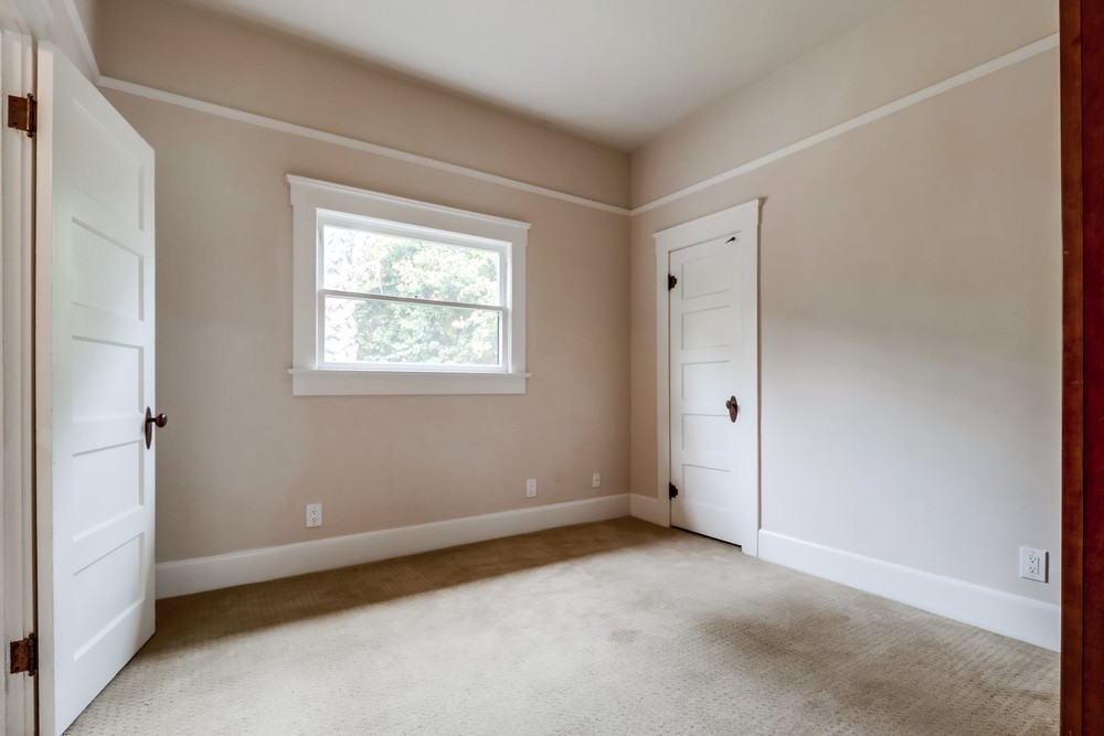 Virtual tour photo 31 of 41 for 826 Glendale Ave