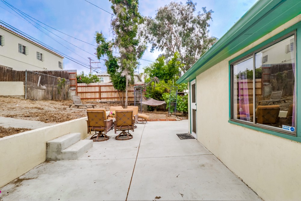 Virtual tour photo 34 of 41 for 826 Glendale Ave