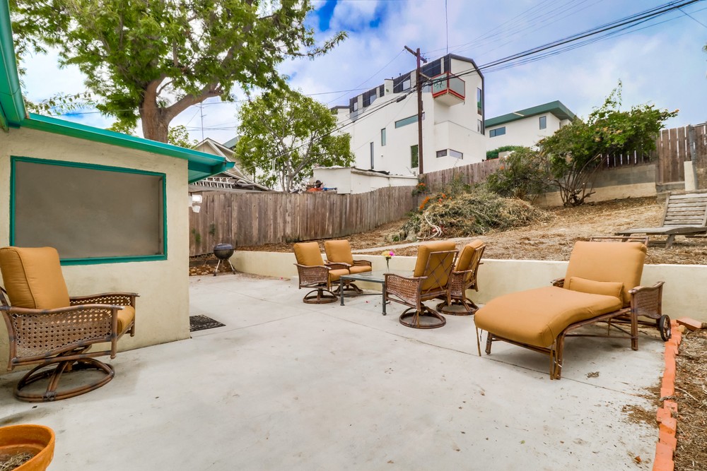 Virtual tour photo 35 of 41 for 826 Glendale Ave