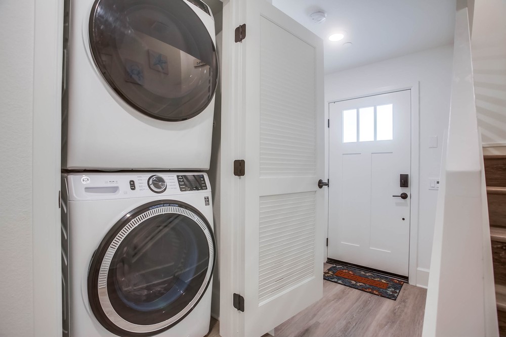 Virtual tour photo 8 of 50 for 826 Jersey Ct