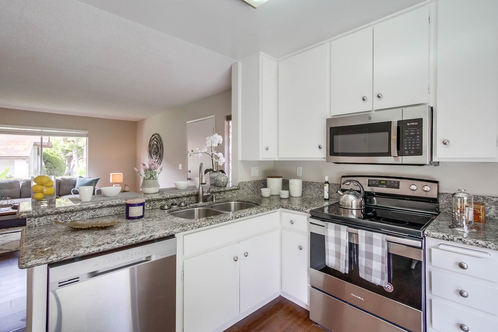 Virtual tour photo 13 of 32 for 8269 Echo Dell Rd