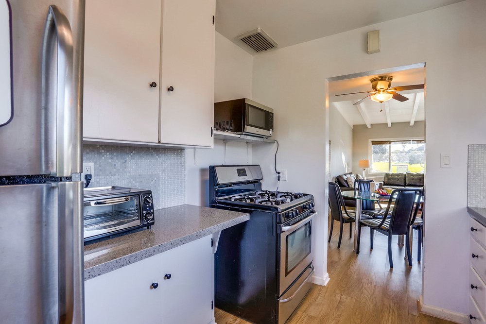 Virtual tour photo 15 of 37 for 827 Island Ct