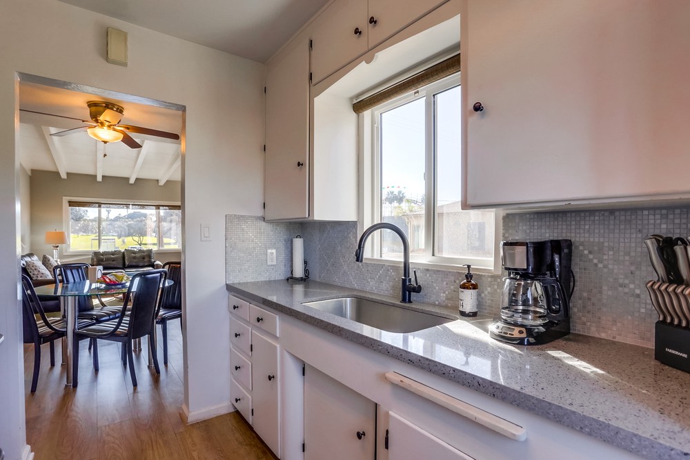 Virtual tour photo 16 of 37 for 827 Island Ct