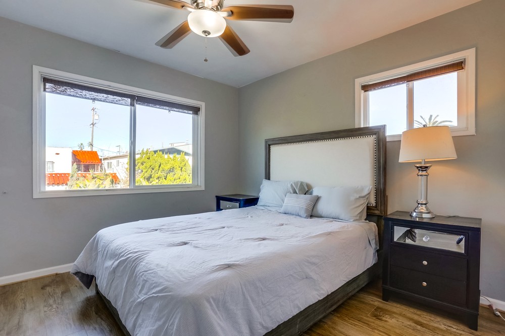 Virtual tour photo 17 of 37 for 827 Island Ct