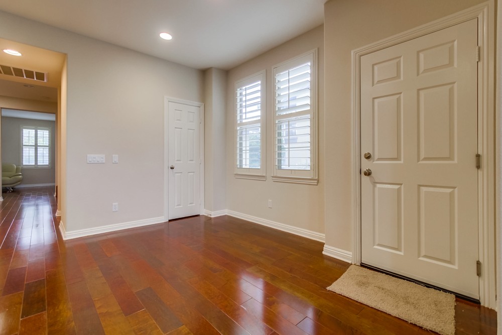 Virtual tour photo 20 of 53 for 8271 Katherine Claire Ln