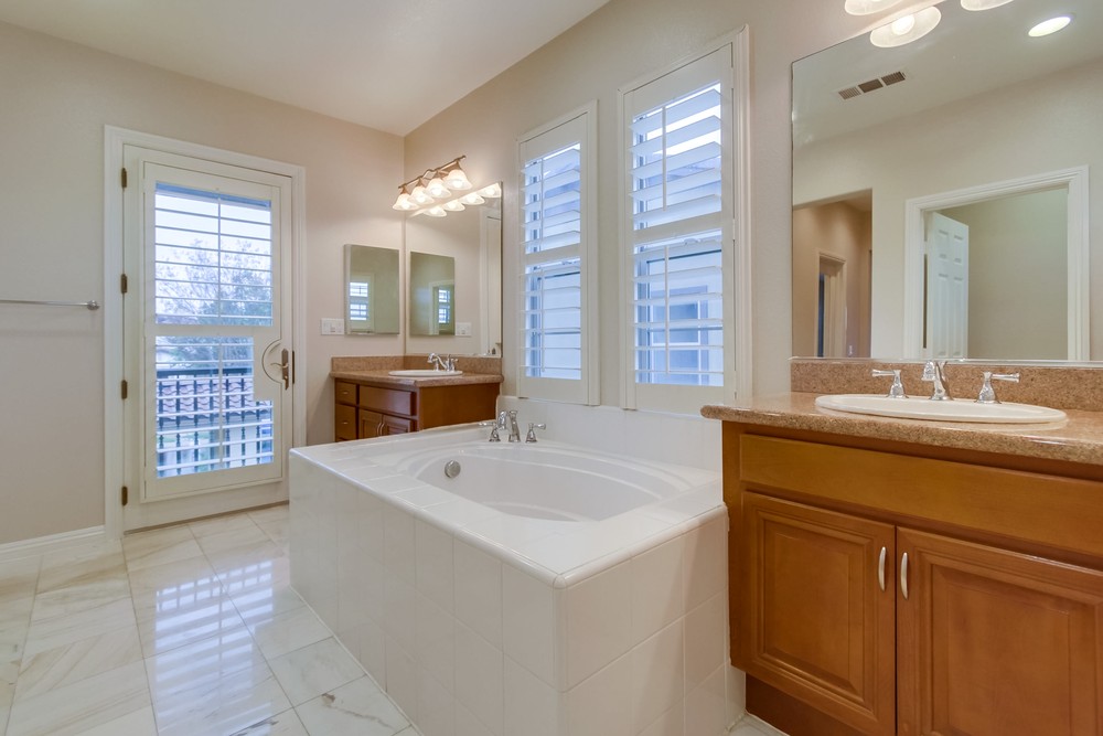 Virtual tour photo 33 of 53 for 8271 Katherine Claire Ln