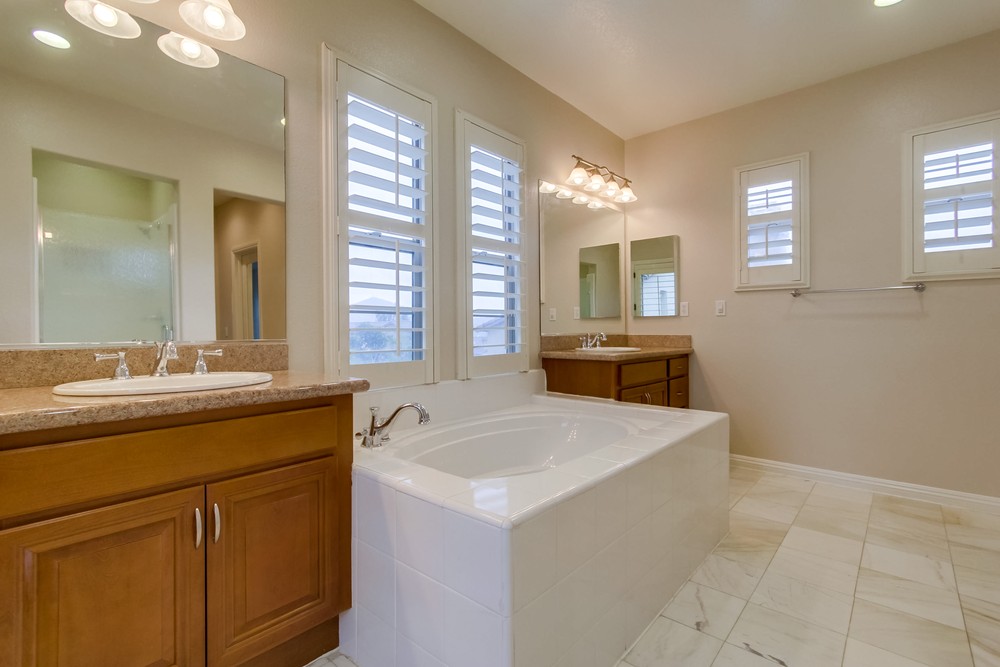 Virtual tour photo 34 of 53 for 8271 Katherine Claire Ln