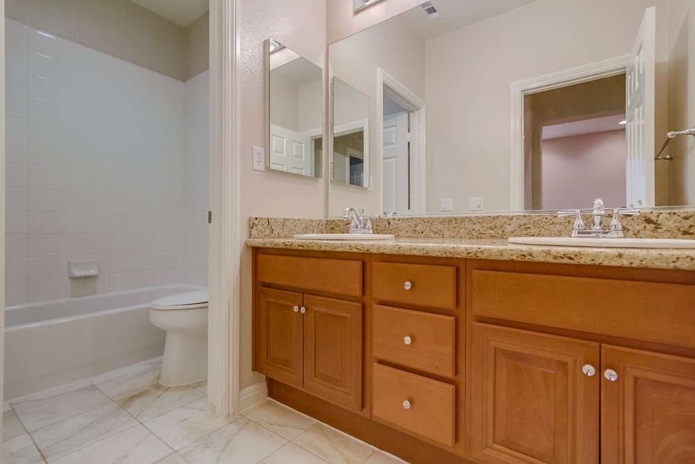 Virtual tour photo 44 of 53 for 8271 Katherine Claire Ln