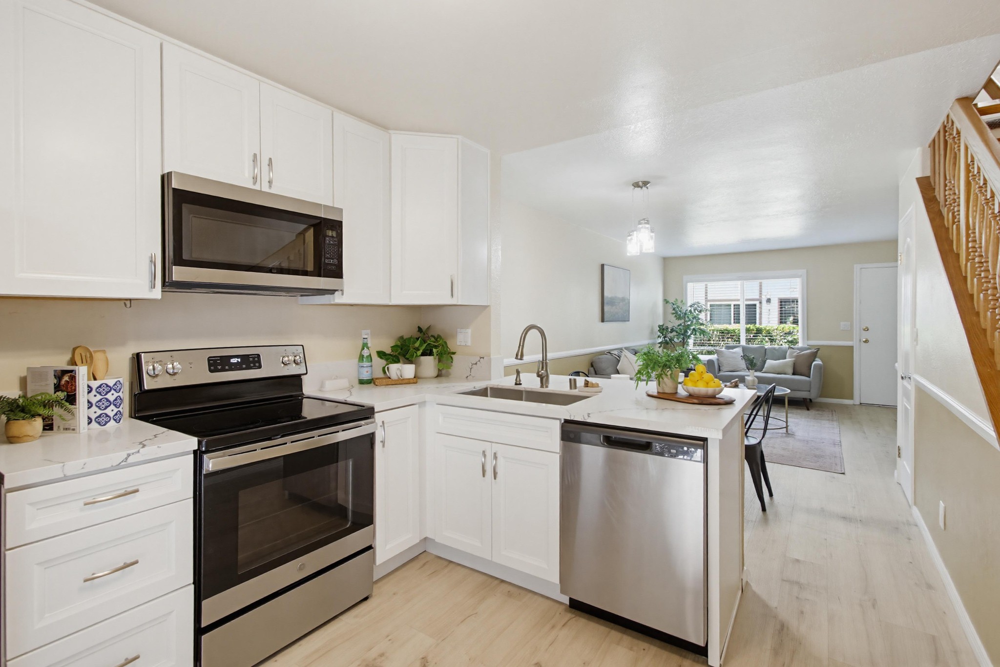 Virtual tour photo 14 of 32 for 8272 Echo Dell Rd
