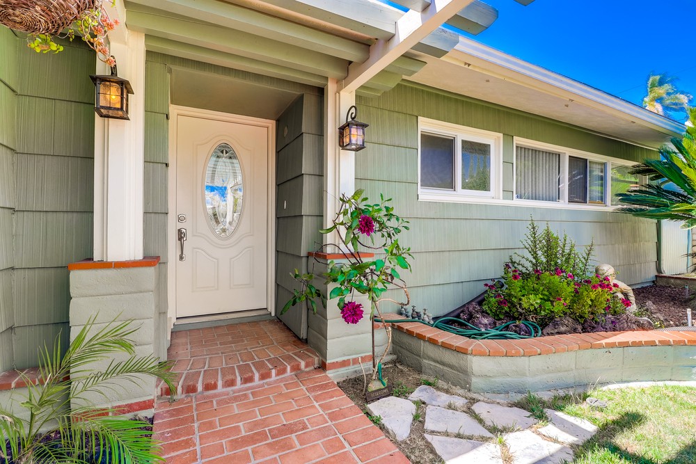 Virtual tour photo 11 of 51 for 8276 Abbots Hill Rd