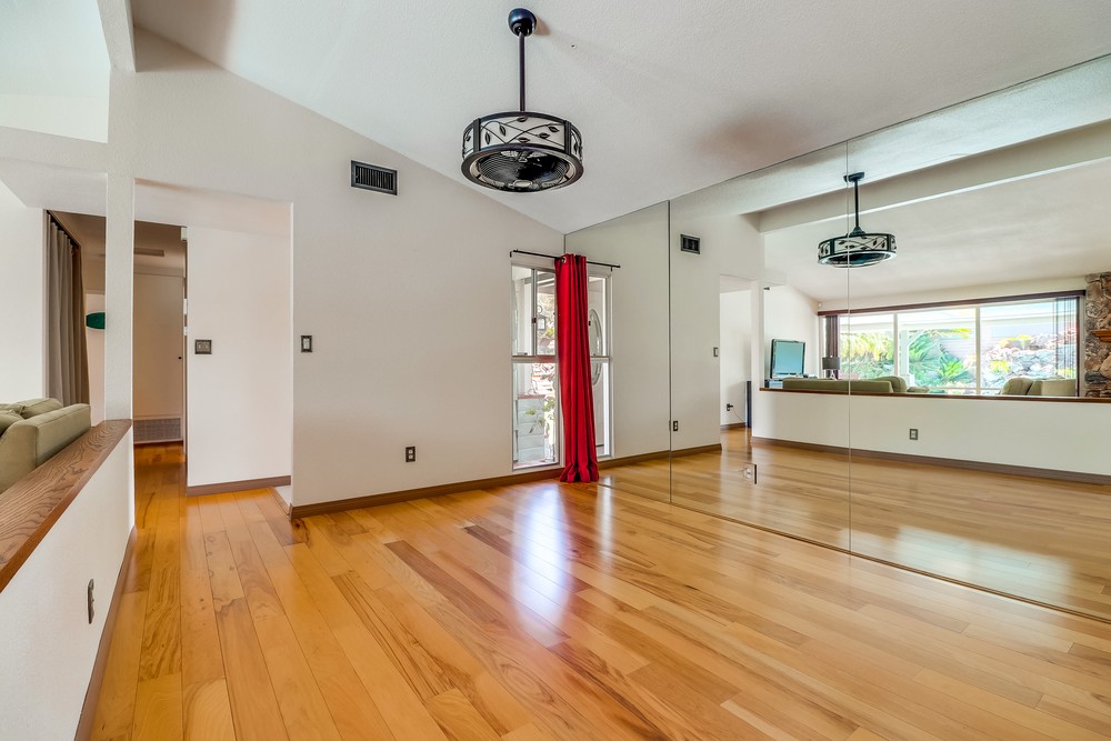 Virtual tour photo 13 of 51 for 8276 Abbots Hill Rd