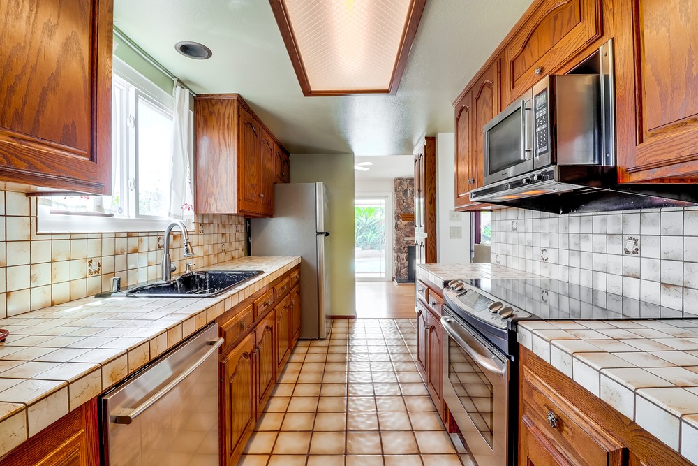 Virtual tour photo 27 of 51 for 8276 Abbots Hill Rd