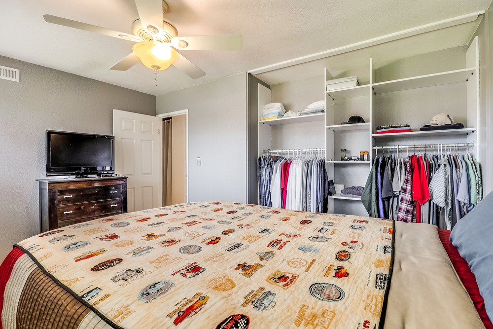 Virtual tour photo 33 of 51 for 8276 Abbots Hill Rd