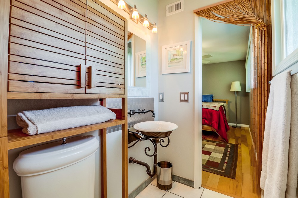 Virtual tour photo 36 of 51 for 8276 Abbots Hill Rd