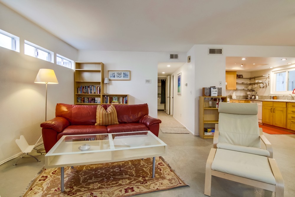 Virtual tour photo 9 of 25 for 828 Brighton Ct