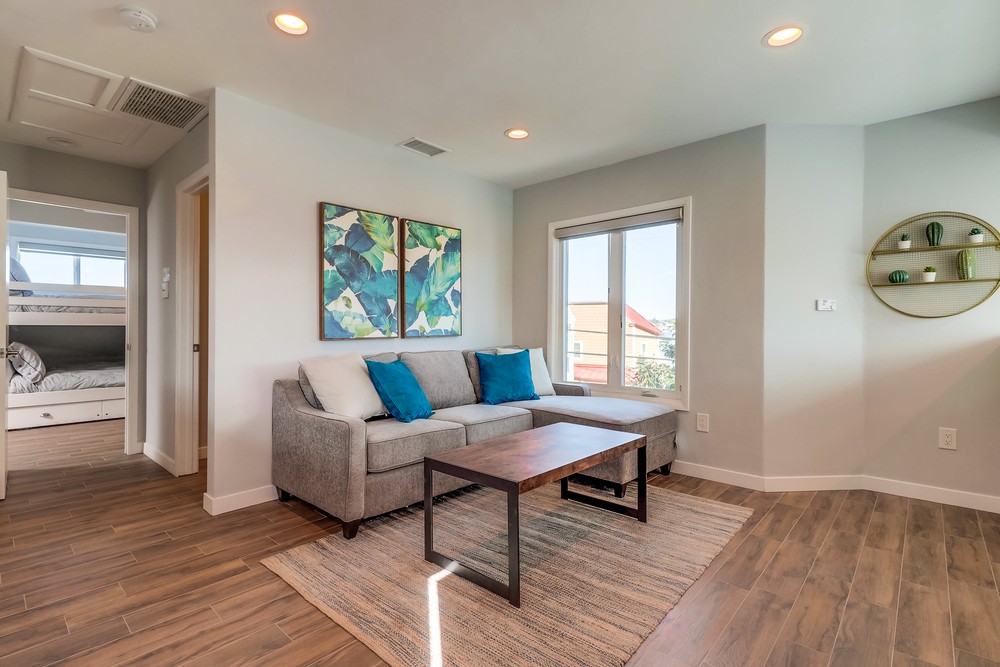 Virtual tour photo 31 of 54 for 828 Salem Ct