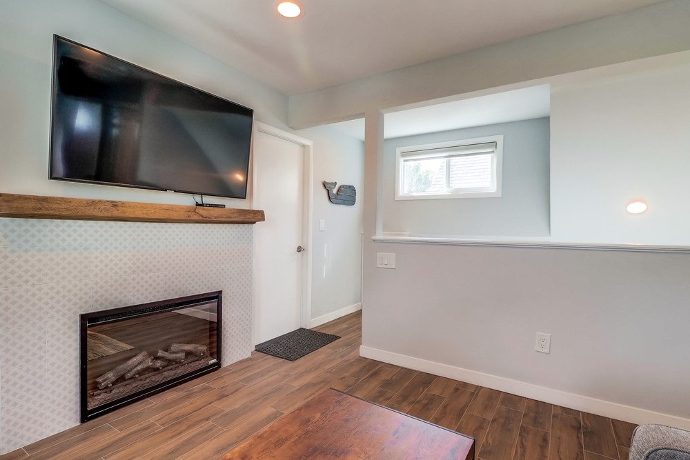 Virtual tour photo 33 of 54 for 828 Salem Ct
