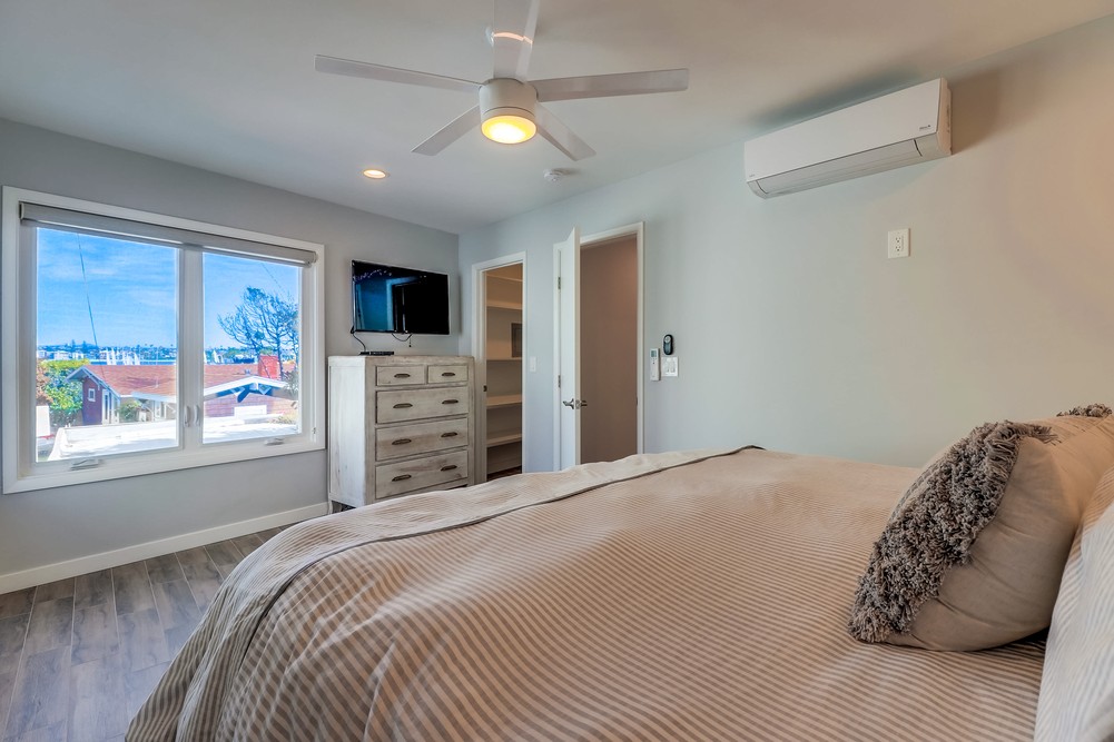 Virtual tour photo 42 of 54 for 828 Salem Ct