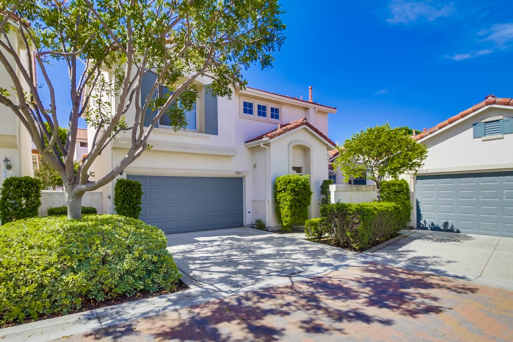 Virtual tour photo 4 of 37 for 8281 Gold Coast Drive #3