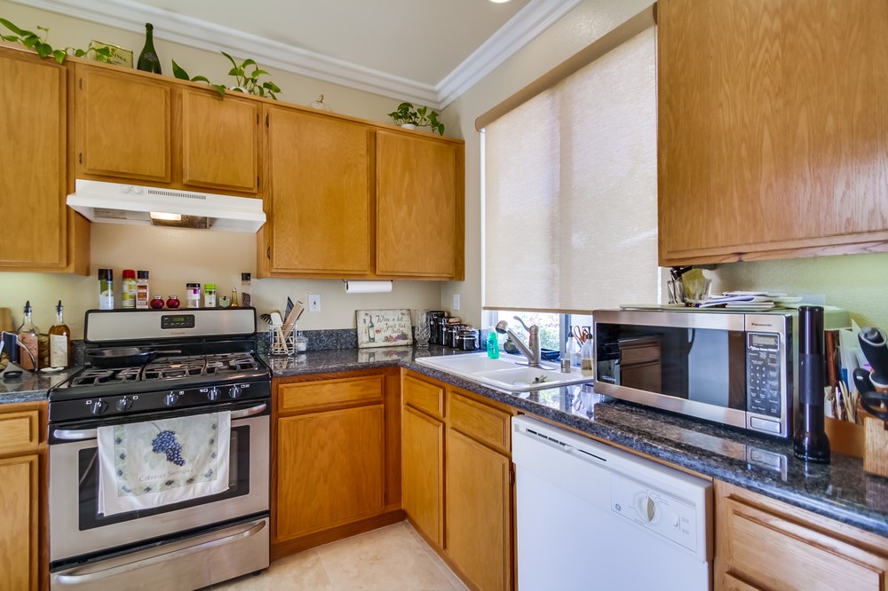 Virtual tour photo 13 of 37 for 8281 Gold Coast Drive #3