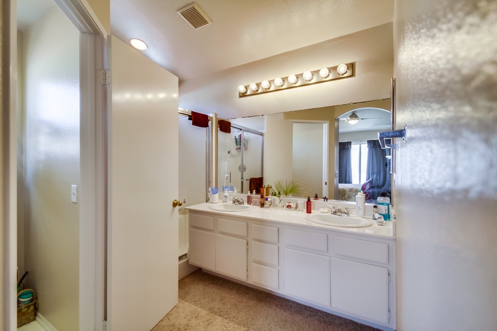 Virtual tour photo 24 of 37 for 8281 Gold Coast Drive #3