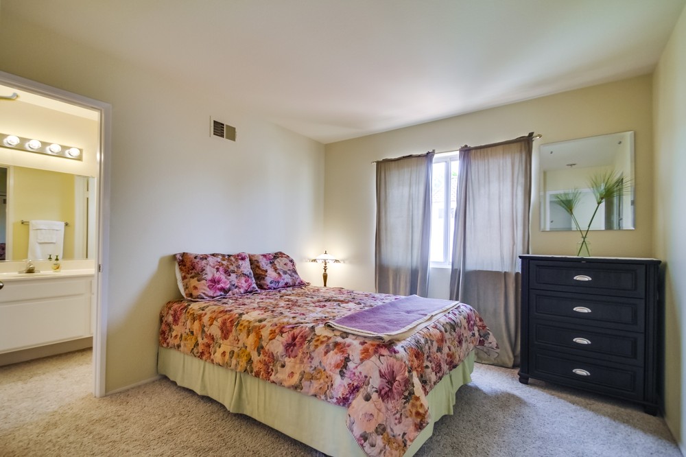 Virtual tour photo 29 of 37 for 8281 Gold Coast Drive #3