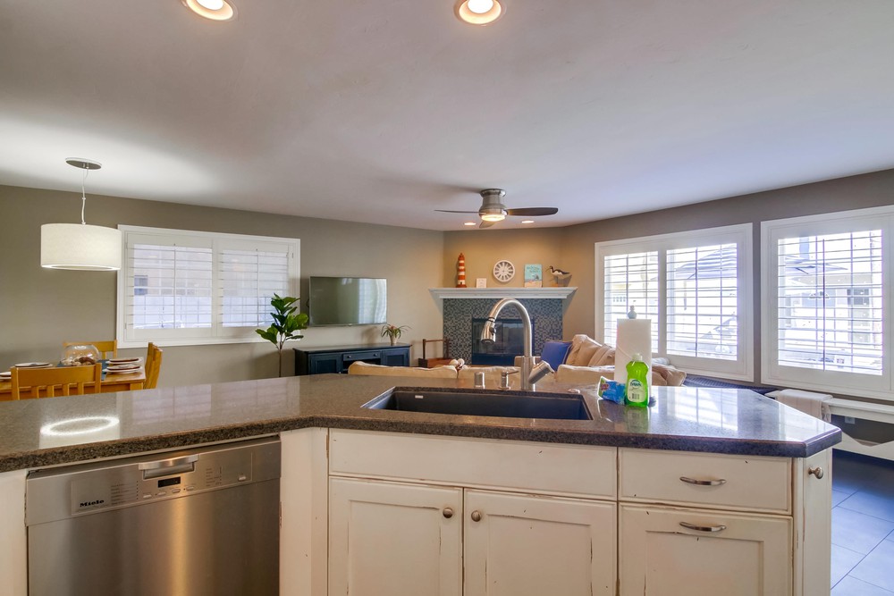 Virtual tour photo 27 of 47 for 829 Brighton Ct