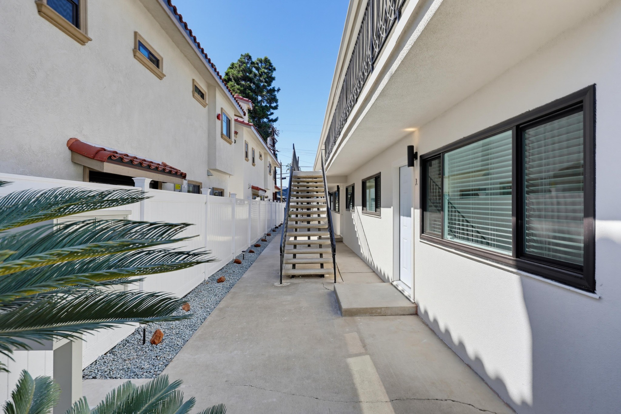 Virtual tour photo 11 of 65 for 830 C Ave