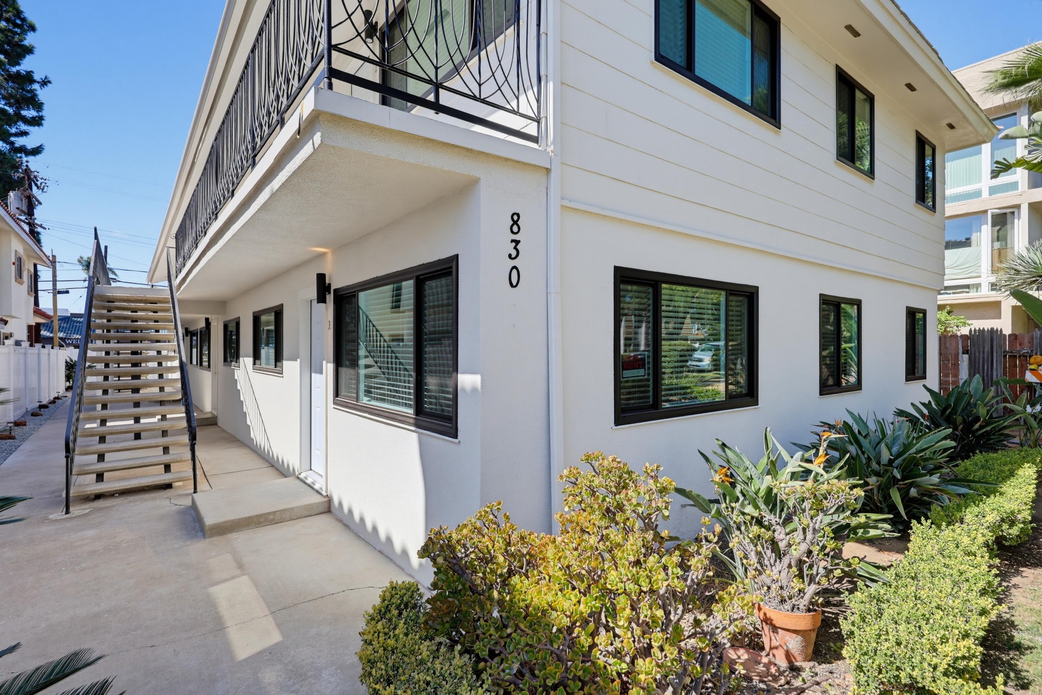 Virtual tour photo 12 of 65 for 830 C Ave