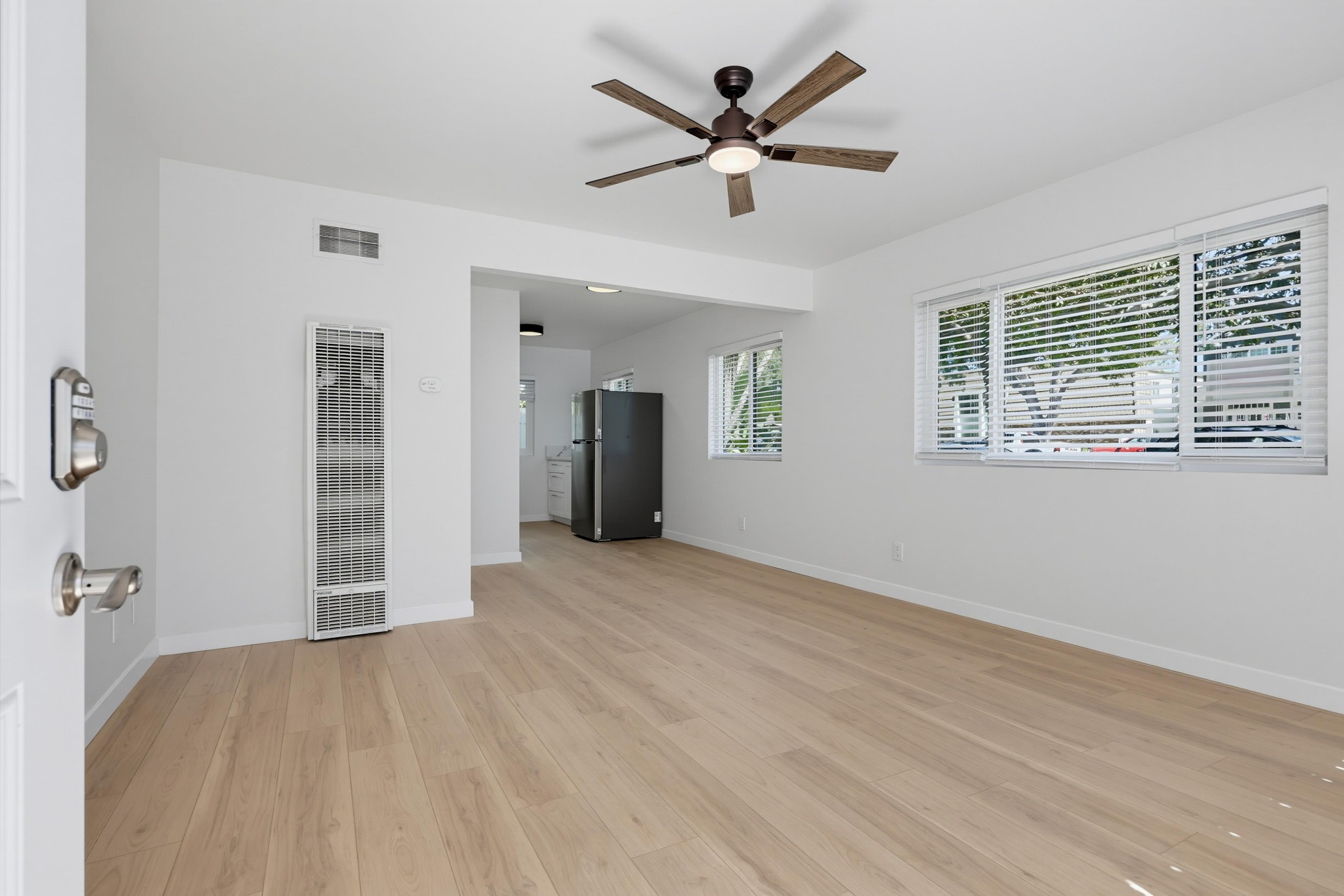 Virtual tour photo 15 of 65 for 830 C Ave