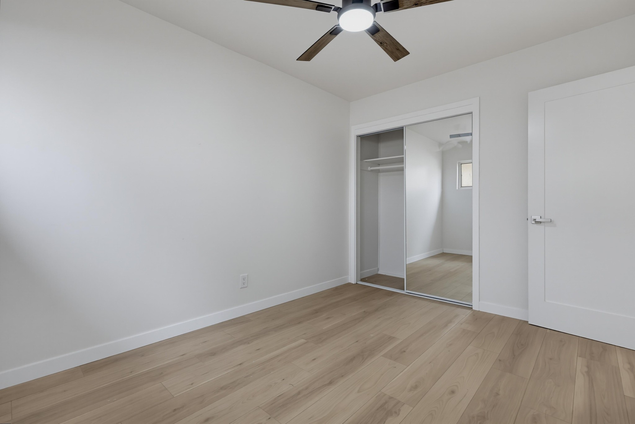 Virtual tour photo 16 of 19 for 830 C Ave