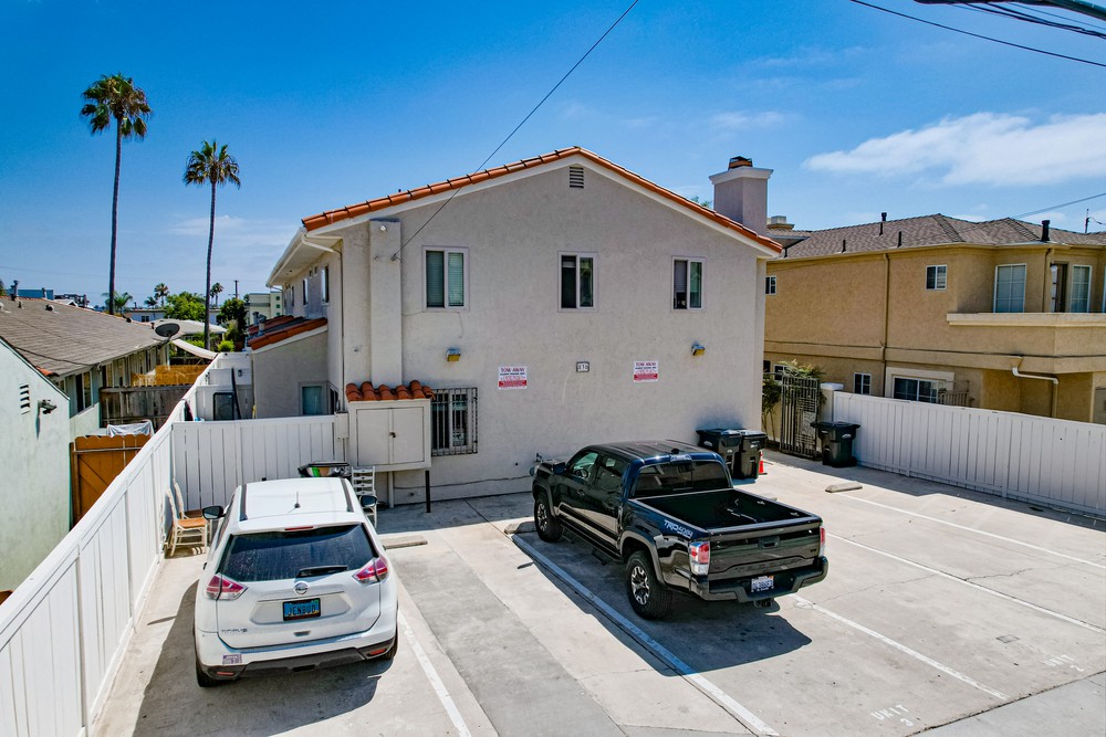 Virtual tour photo 26 of 44 for 830 Missouri St APT 3