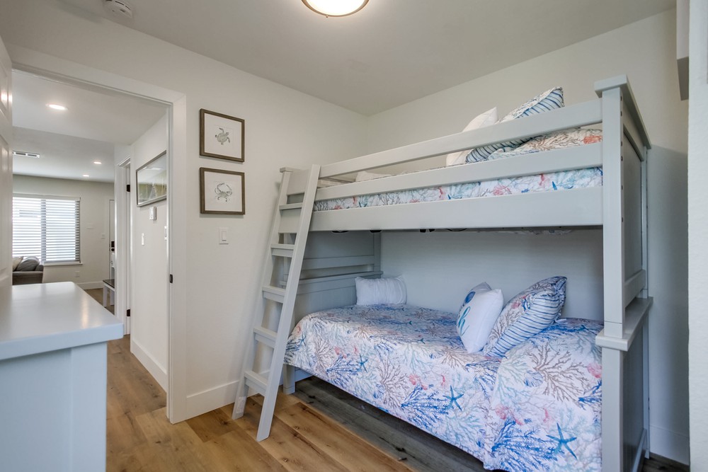 Virtual tour photo 24 of 91 for 830 Missouri St APT 3