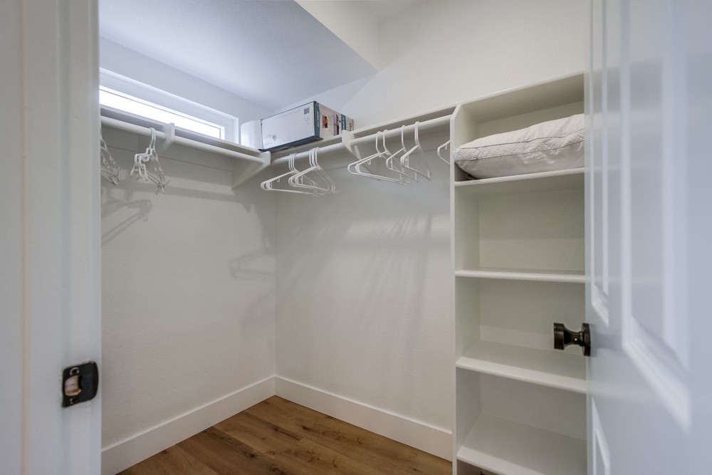 Virtual tour photo 40 of 91 for 830 Missouri St APT 3