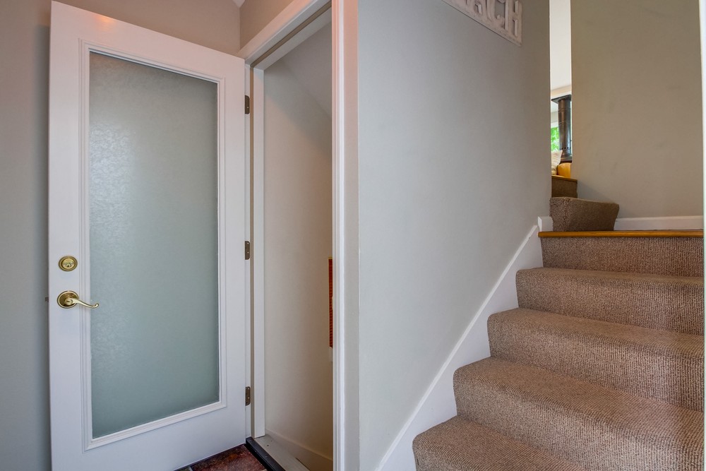 Virtual tour photo 5 of 46 for 830 Ostend Ct