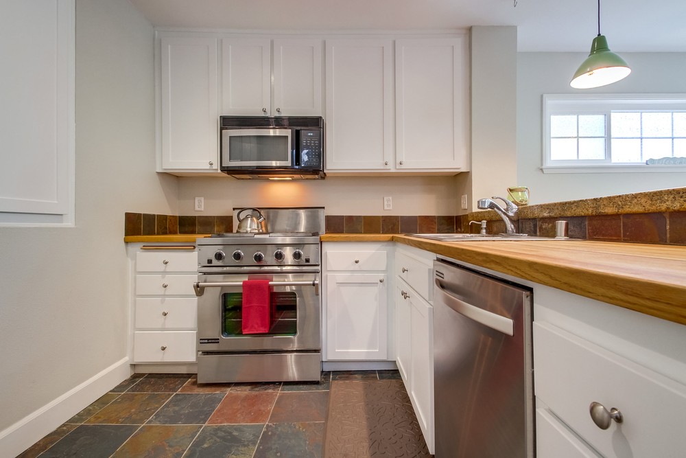 Virtual tour photo 14 of 46 for 830 Ostend Ct