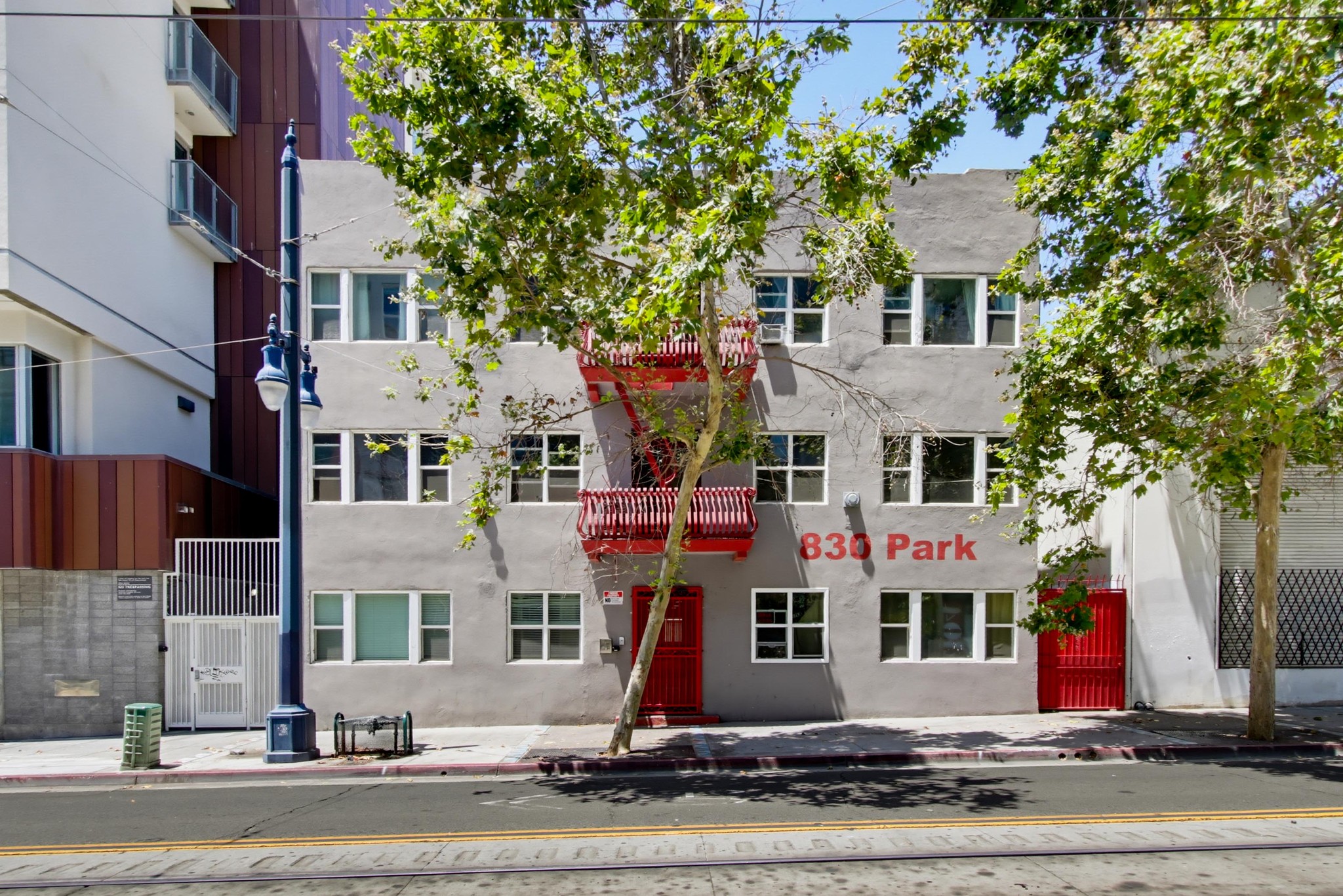 Virtual tour photo 15 of 21 for 830 Park Blvd