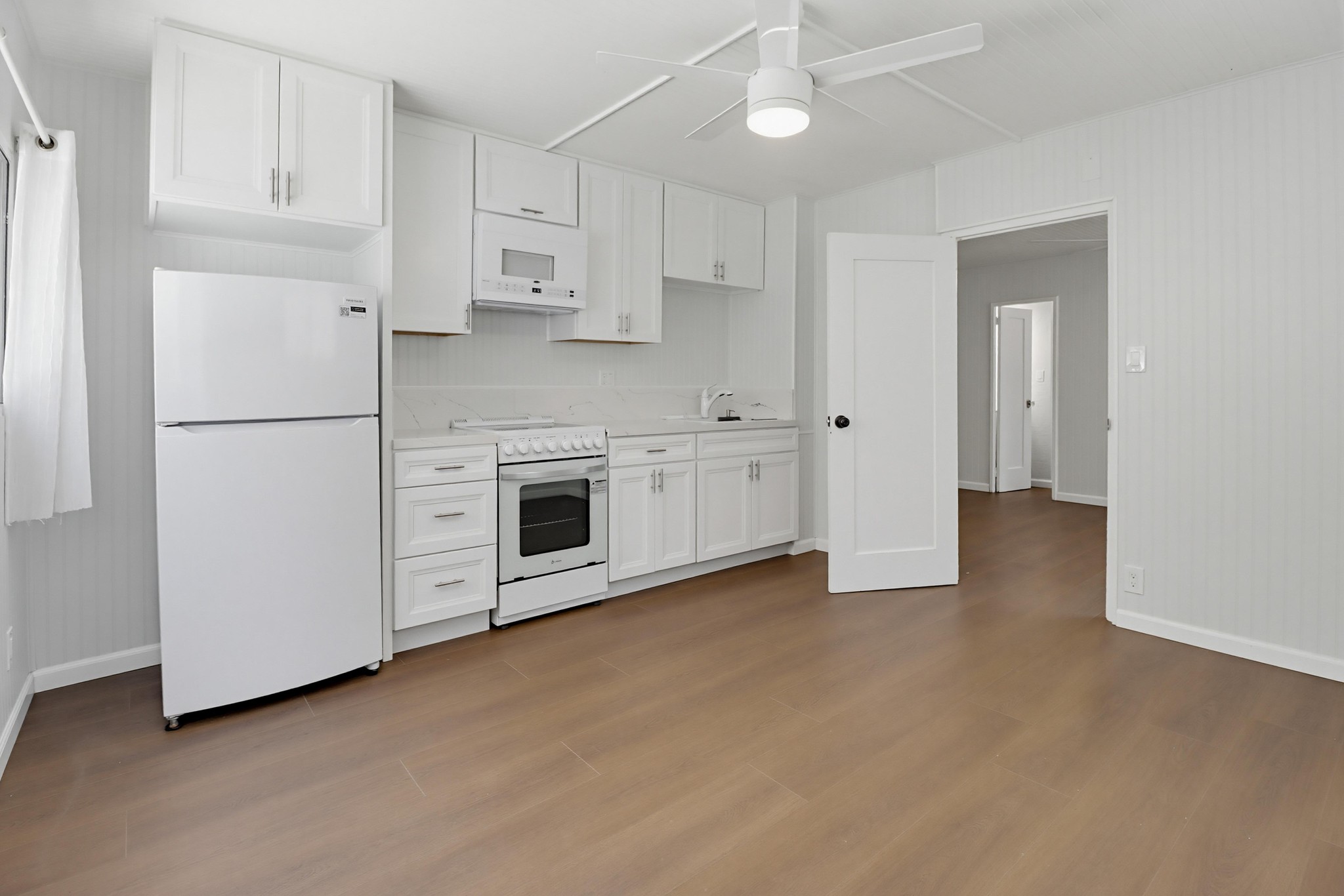 Virtual tour photo 7 of 24 for 830 Rockaway Ct