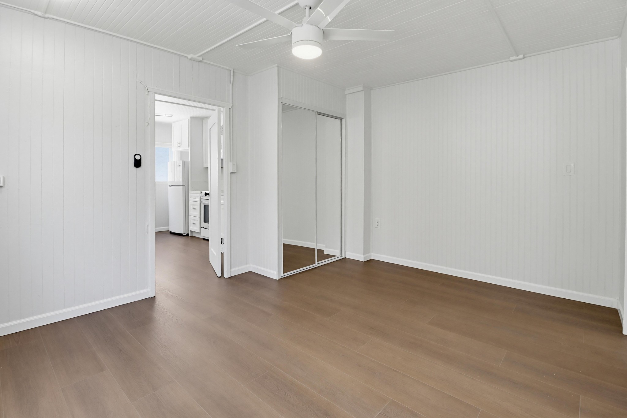 Virtual tour photo 13 of 24 for 830 Rockaway Ct