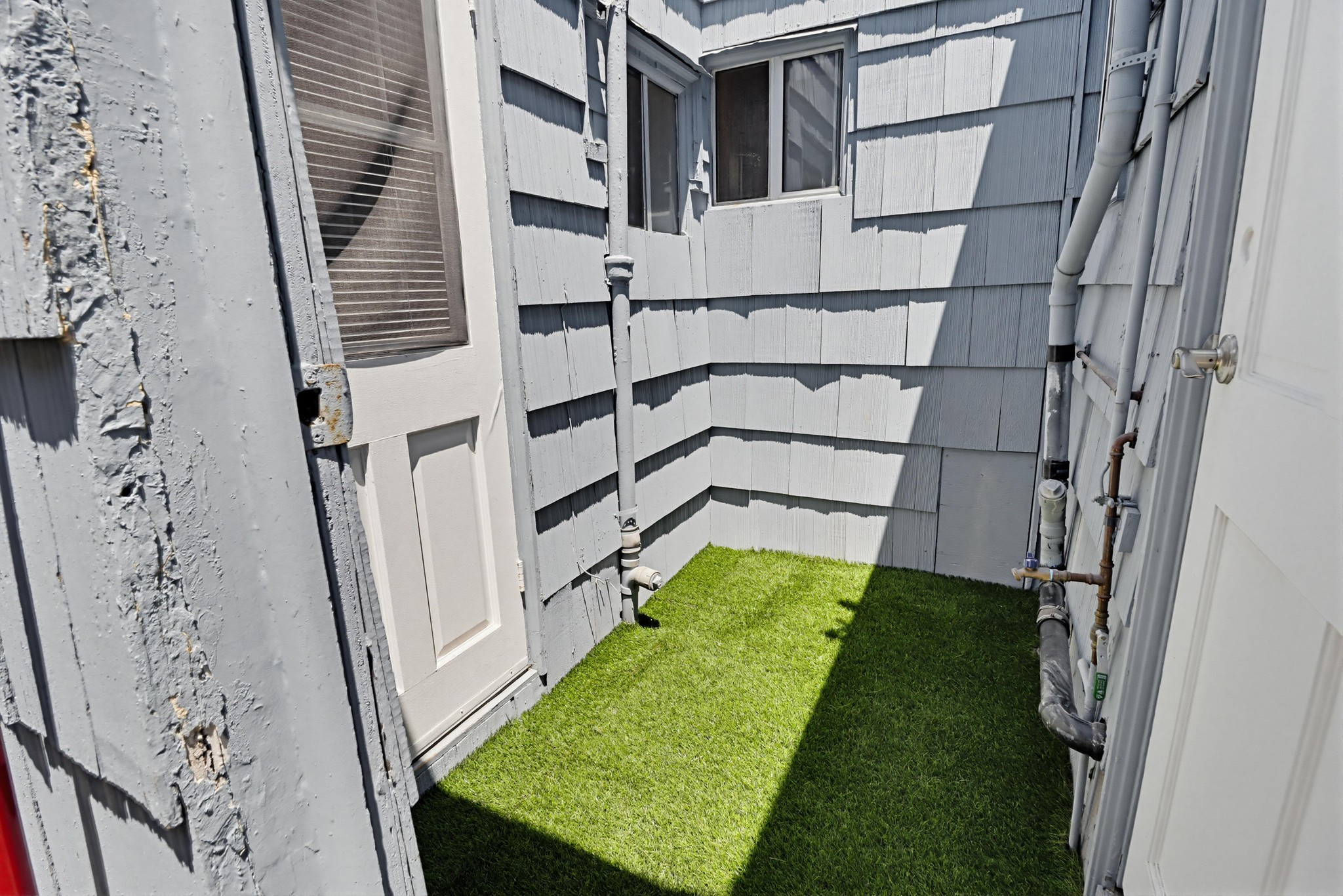 Virtual tour photo 19 of 24 for 830 Rockaway Ct
