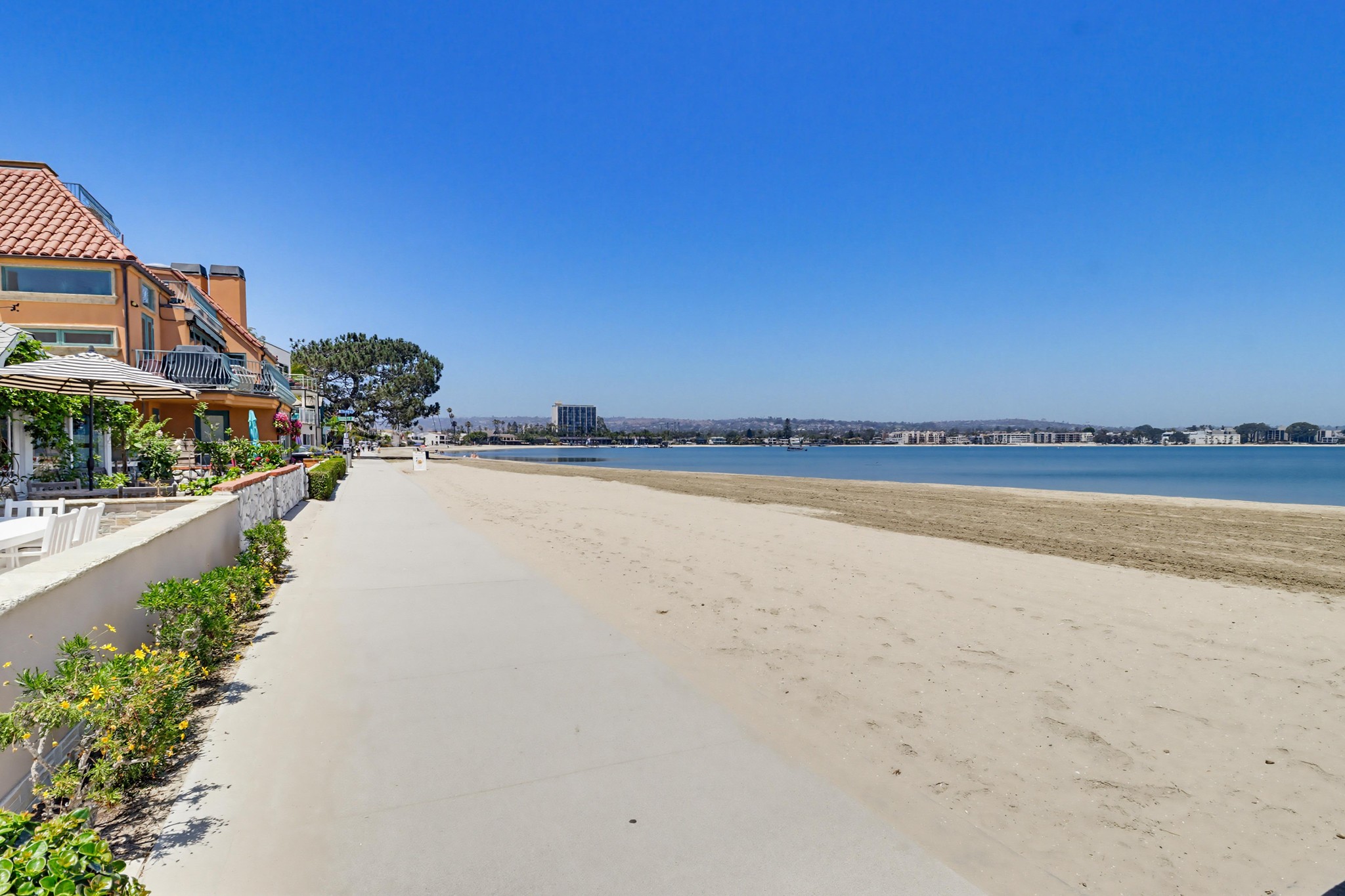 Virtual tour photo 20 of 24 for 830 Rockaway Ct