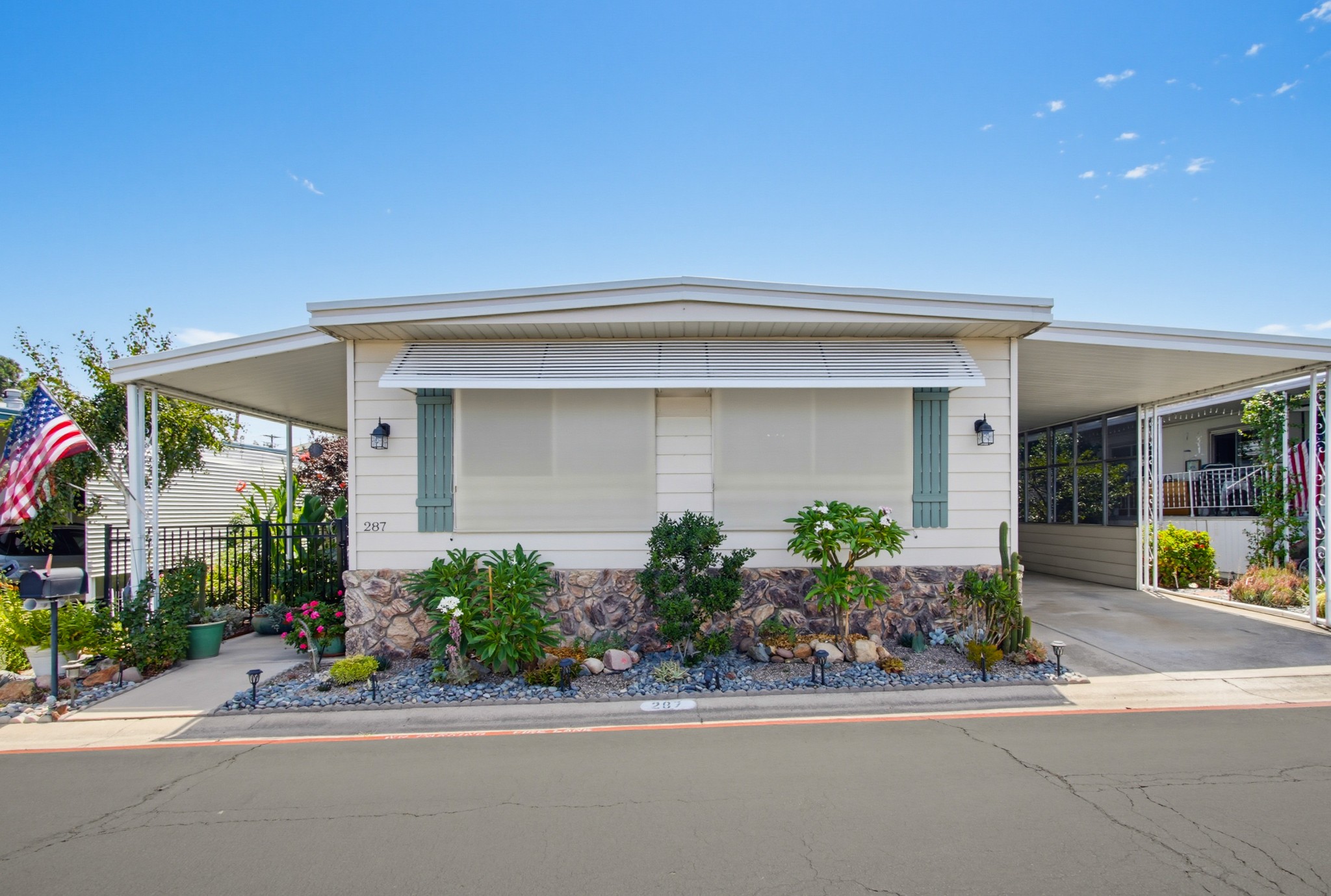 Virtual tour photo 3 of 75 for 8301 Mission Gorge Rd