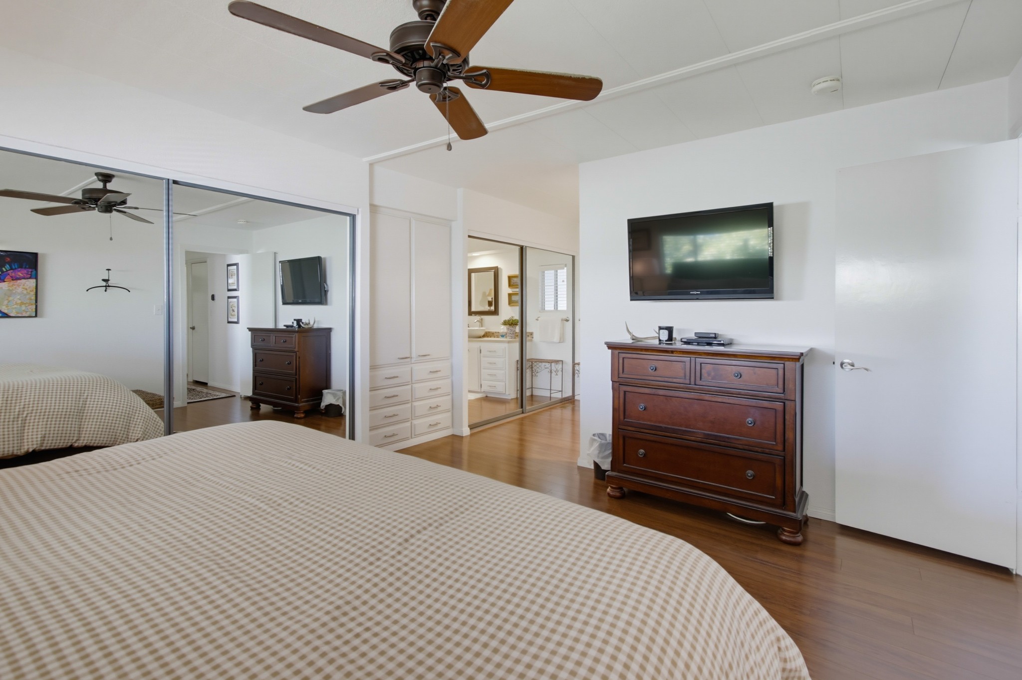 Virtual tour photo 42 of 75 for 8301 Mission Gorge Rd