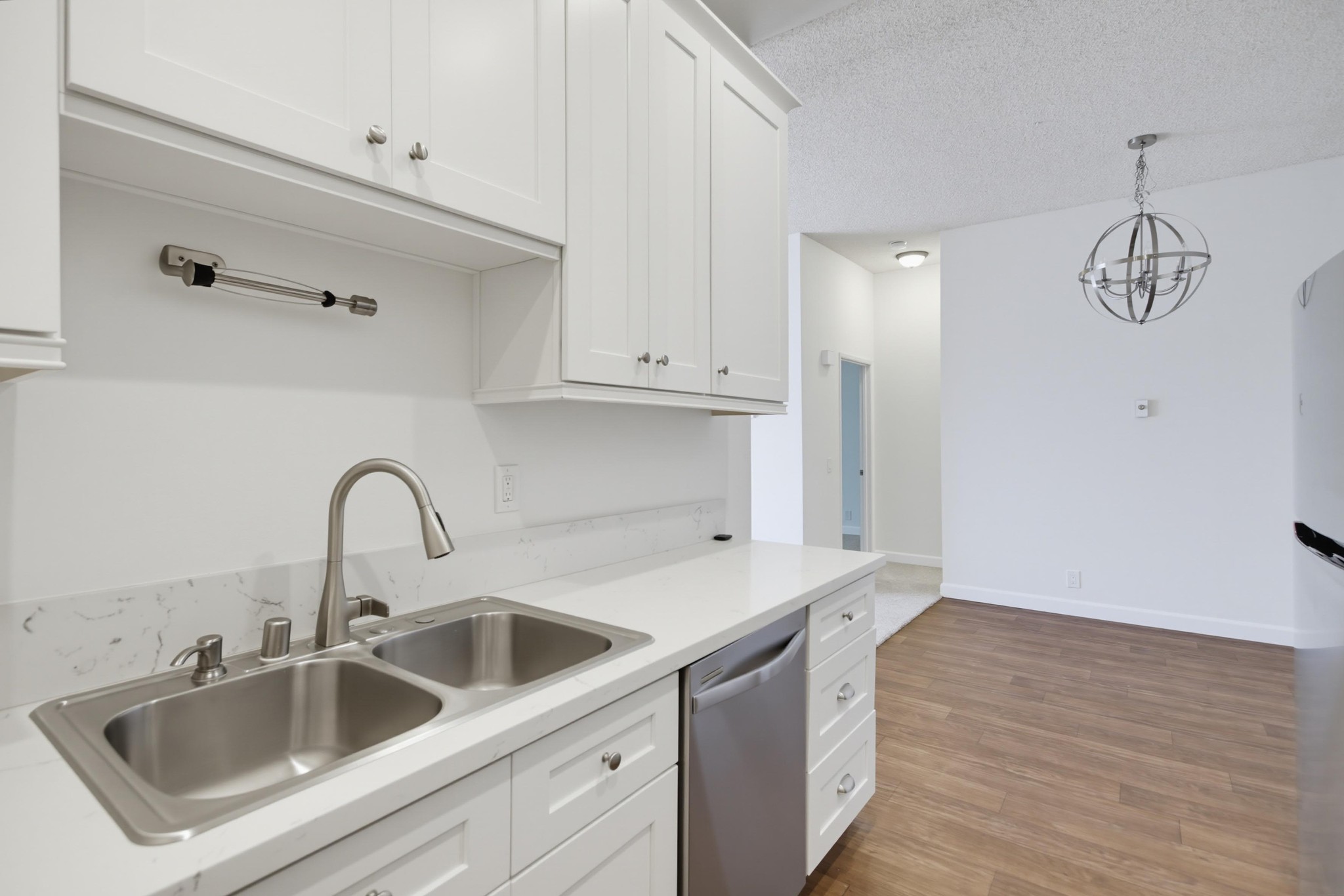 Virtual tour photo 9 of 32 for 8310 Regents Rd Unit 2A