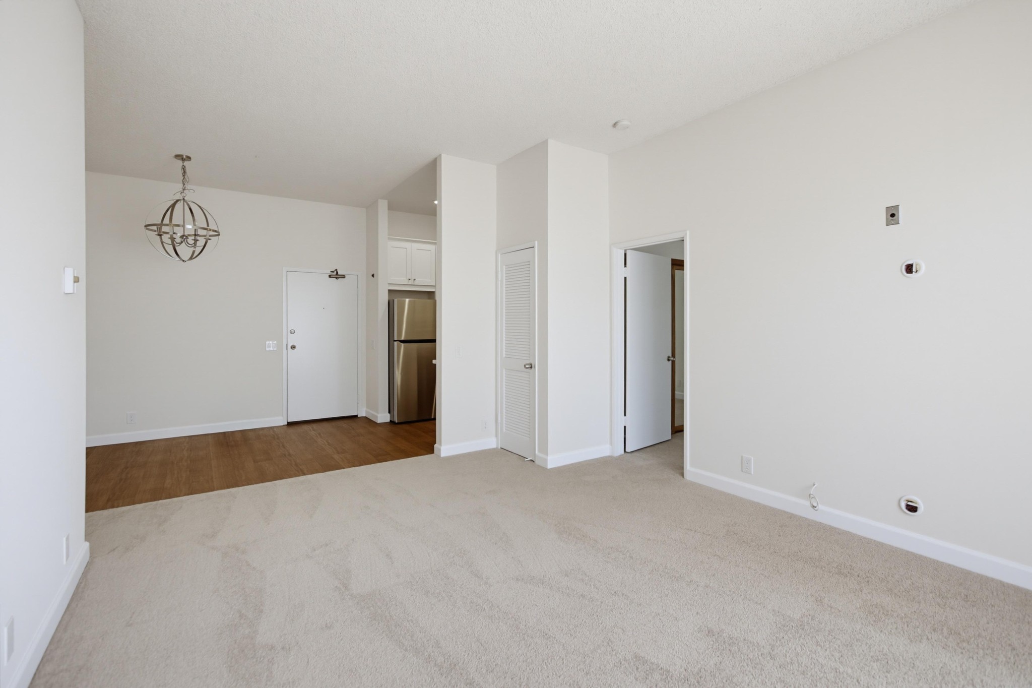 Virtual tour photo 14 of 32 for 8310 Regents Rd Unit 2A