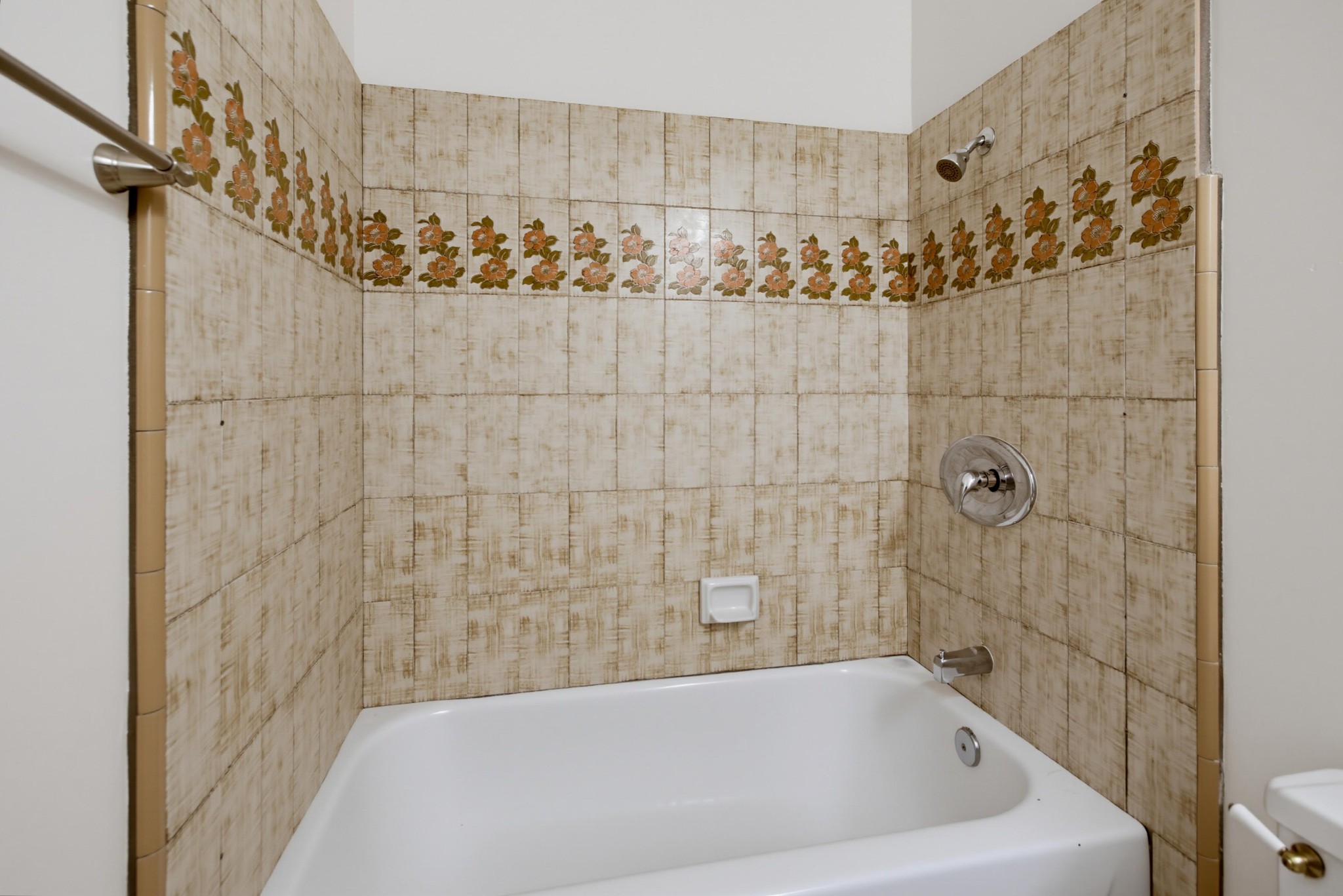 Virtual tour photo 27 of 32 for 8310 Regents Rd Unit 2A